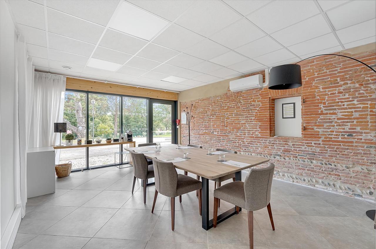 Western Premier Le Domaine De Montjoie Hotel 4*