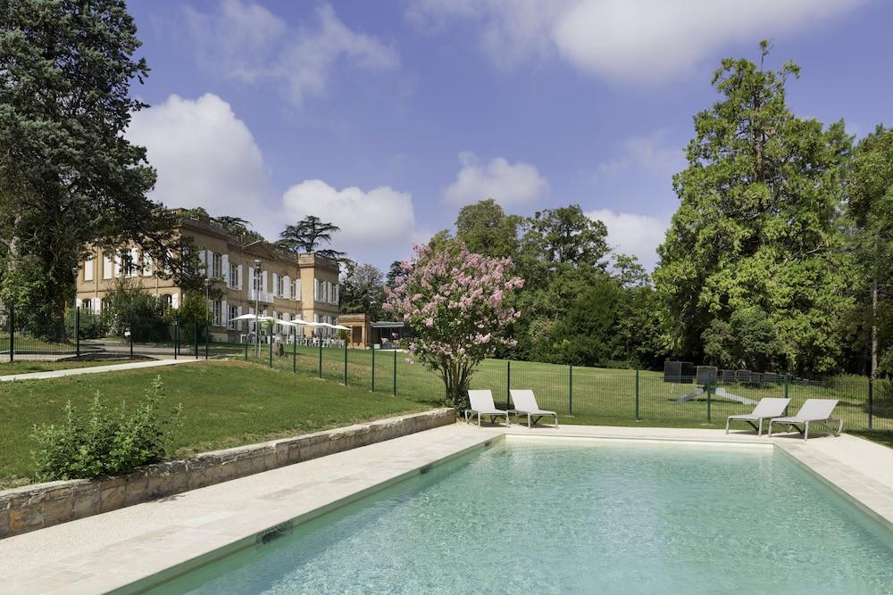 Western Premier Le Domaine De Montjoie Hotel 4*