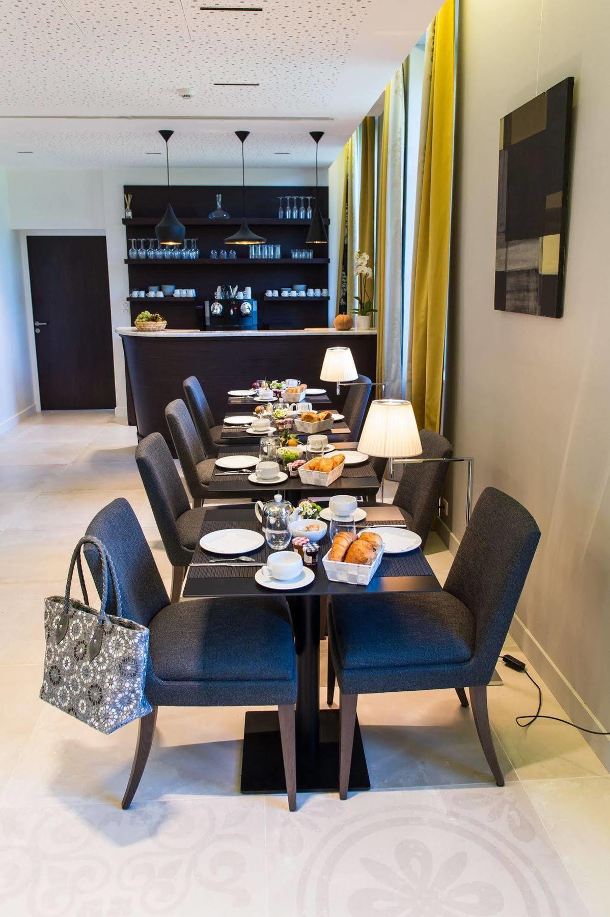 Hotel Western Premier Le Domaine De Montjoie